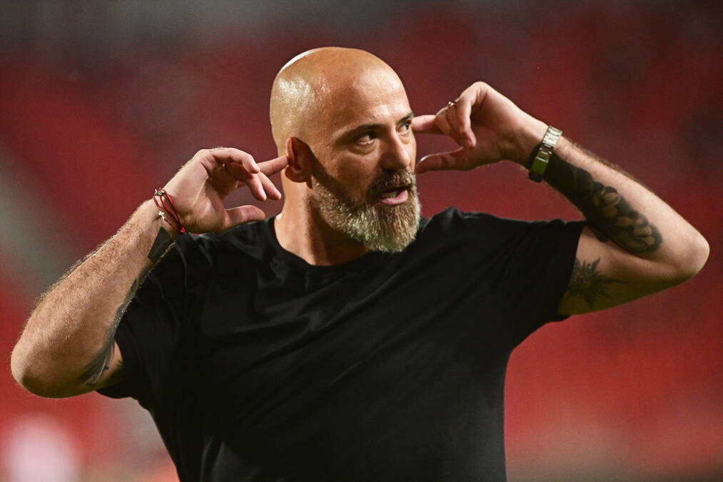 Dejan Stanković preuzima "večitog šampiona": Iz regiona ga zovu da odmah sedne na klupu