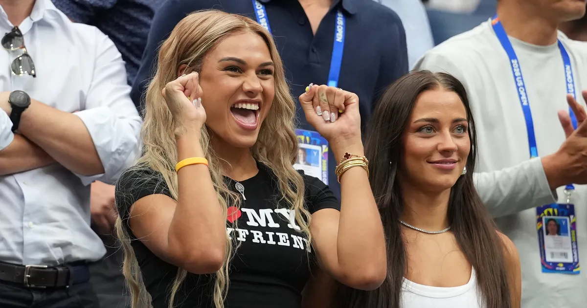 Svi ga pamte po čuvenom potezu Đokovića, njegova prelepa devojka je oduševila ceo US Open