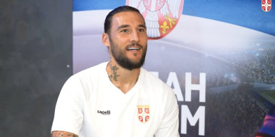 Gudelj dobio "Dijamantsku loptu"! "Biću uvek tu za reprezentaciju"