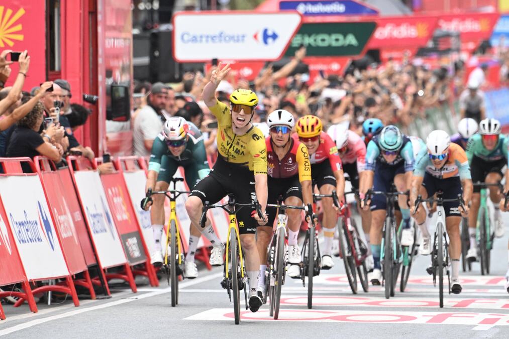 BRITANAC POKORIO VUELTU! Brenan slavio u 16. etapi, Mas sačuvao crvenu majicu