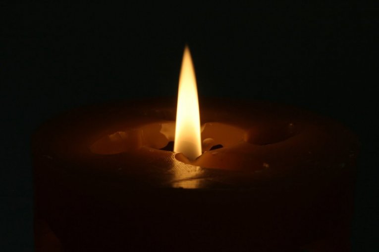 STRAVIČNA TRAGEDIJA! Bivša šampionka pala s tvrđave i poginula! Život izgubilo i dvoje njene dece!