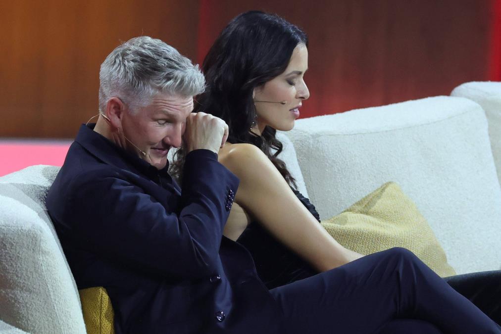 NOVA BITKA ANE I BASTIJANA, ALI OVOGA PUTA PRED SVIMA! Evo šta je bivši par uradio, pa se ponovo našao u centru pažnje! (FOTO)