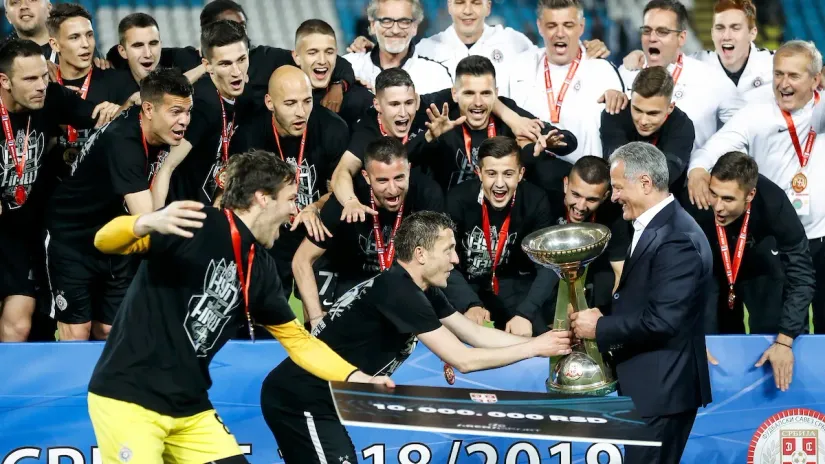 Gde su bili fudbaleri Partizana i šta su radili kad je Saša Ilić dizao pehar na Marakani?