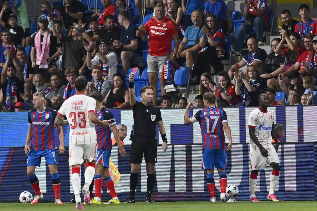 UEFA žestoko udarila po Zvezdi: Ogromna novčana kazna i zabrana za navijače