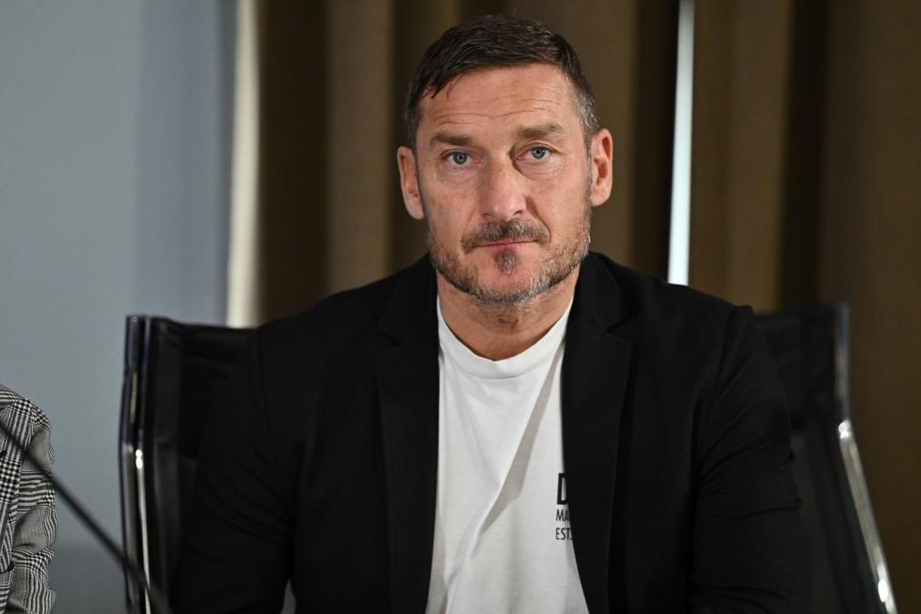 SPORTSKA IZDAJA NEMA GODINE: Toti u 48. godini dobio dve ponude da se vrati na teren! Jedan razlog ga je naveo da kaže NE