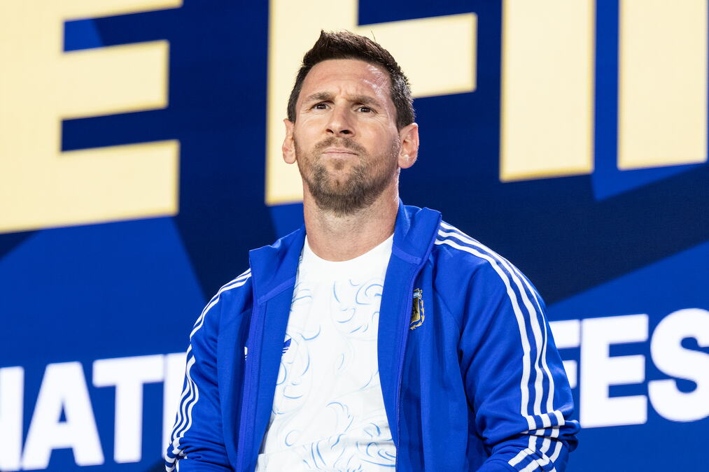 MESI POSTAJE GAZDA! Legendarni Argentinac na korak od kupovine španskog kluba, gradonačelnik otkrio detalje!
