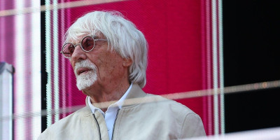 Berni Eklston se oglasio povodom hapšenja: Otkrio zašto je sačmara bila u avionu!