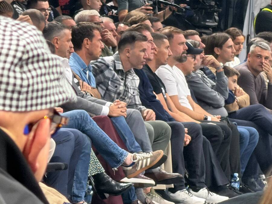 NATHO SE VRATIO MEĐU CRNO-BELE: Euforija u Areni, ljubimac Grobara je ponovo tu!