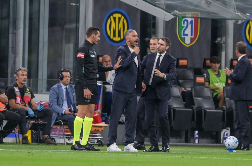 Suspendovan Aleksandar Kolarov evo šta je sve rekao sudiji VIDEO