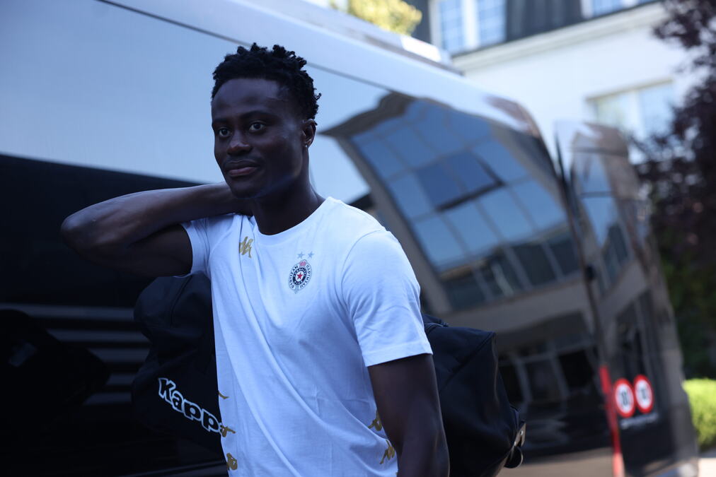 DEMBA SEK ODLAZI! PARTIZANU 5 MILIONA EVRA: Senegalac napušta Humsku posle samo jedne sezone