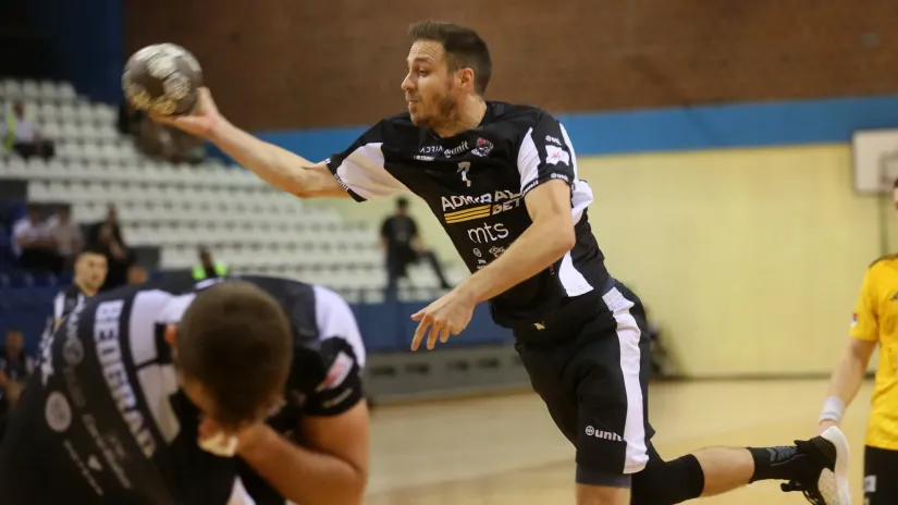 Dinamo lak plen na Banjici, Partizan u Srbiji kao Barsa u Asobal ligi; Zvezdin prvenac u Šumicama