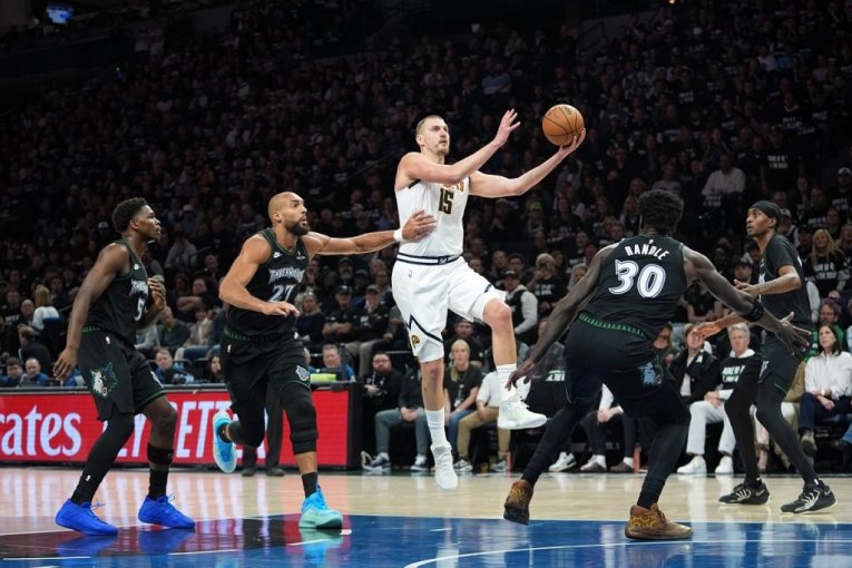 JOKIĆ TOTALNO VAN SEBE! Brige se samo gomilaju pred početak nove sezone!