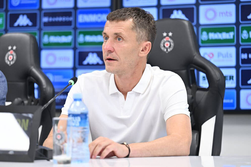 Uživo Saša Ilić pred večiti derbi: Trener crno-belih se obraća