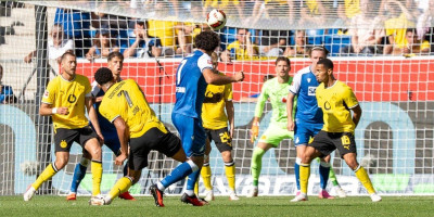 Ludilo u Bundesligi Elversberg sa igračem manje napravio istorijsko čudo, Dortmund preživeo pakao (VIDEO)