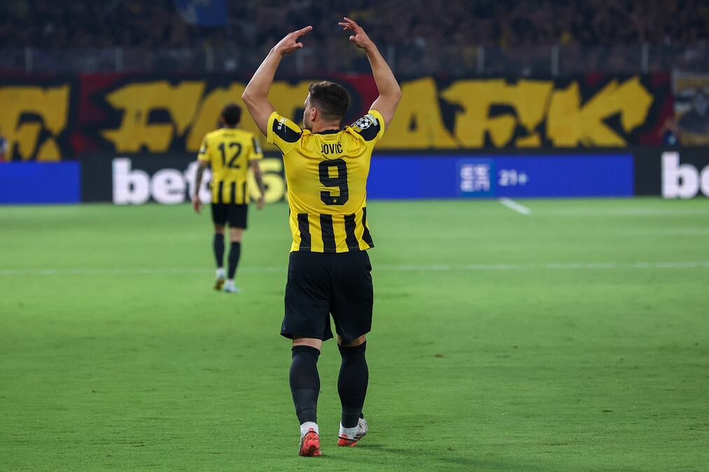 LUKA JOVIĆ U STRAŠNOJ FORMI STIŽE U SRBIJU: Srpski reprezentativac ponovo heroj u pobedi AEK-a!