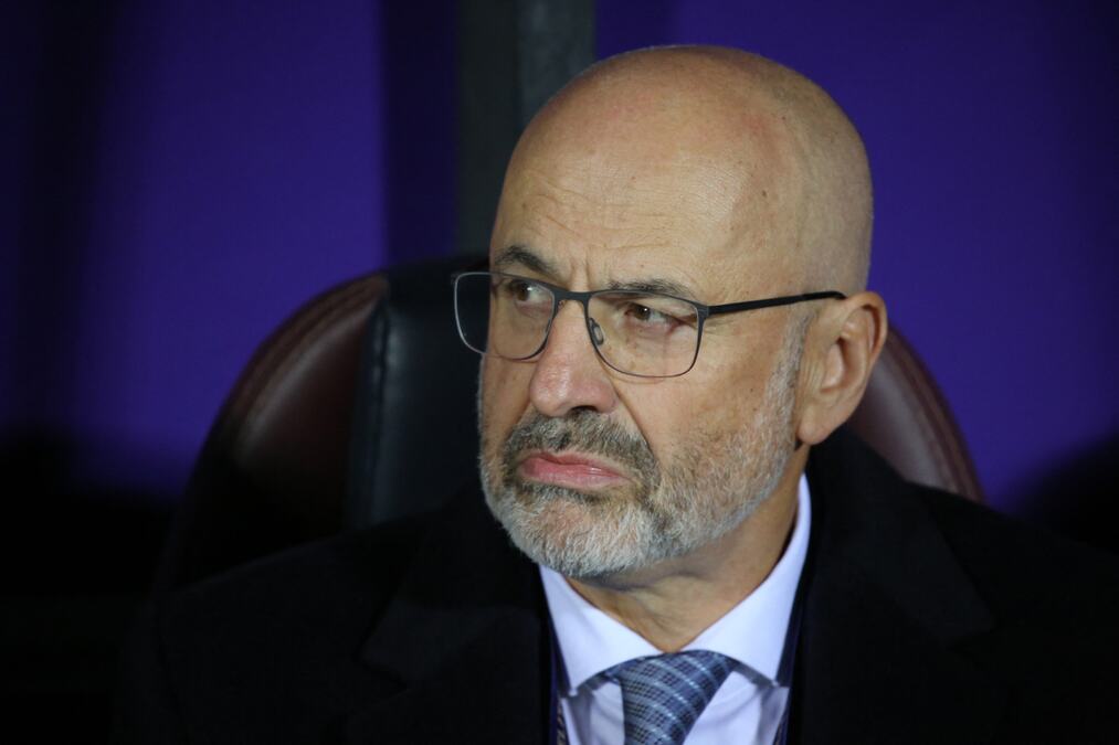GROF BOŽOVIĆ PREUZEO VELIKANA IZ KOMŠILUKA! Region podrhtava - evo gde je stigao bivši trener Crvene zvezde!
